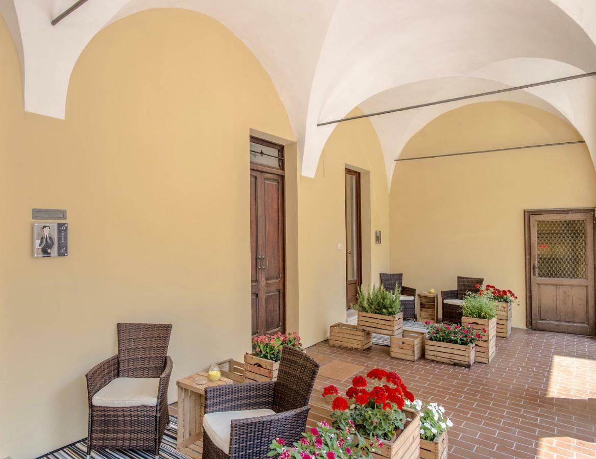 La Canonica - Charming Self-Catering Apartments In Nizza Monferrato Exterior photo